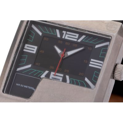 Relógio Analógico Masculino Chilli Beans Bracelete Quadrado Preto