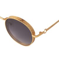 OC.MT.3918-2004Oculos-de-Sol-Feminino-O-Senhor-dos-Aneis-Um-Anel-Flap-Degrade-Cinza--4-