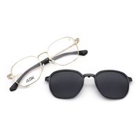 LV.MU.1324.2--Armacao-Para-Oculos-de-Grau-Masculino-Alok-Space-Rave-Multi-Polarizado-Dourado--8-.jpg