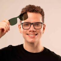 LV.MU.1113-Armacao-Para-Oculos-de-Grau-Masculino-Chilli-Beans-Multi-Polarizado-Fume--1-